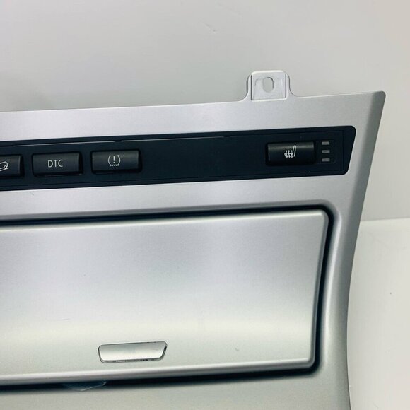 07-10 BMW E83 X3 Center Console Trim Bezel Ashtray Switch OEM 3411706 OEM Silver - Picture 4 of 14